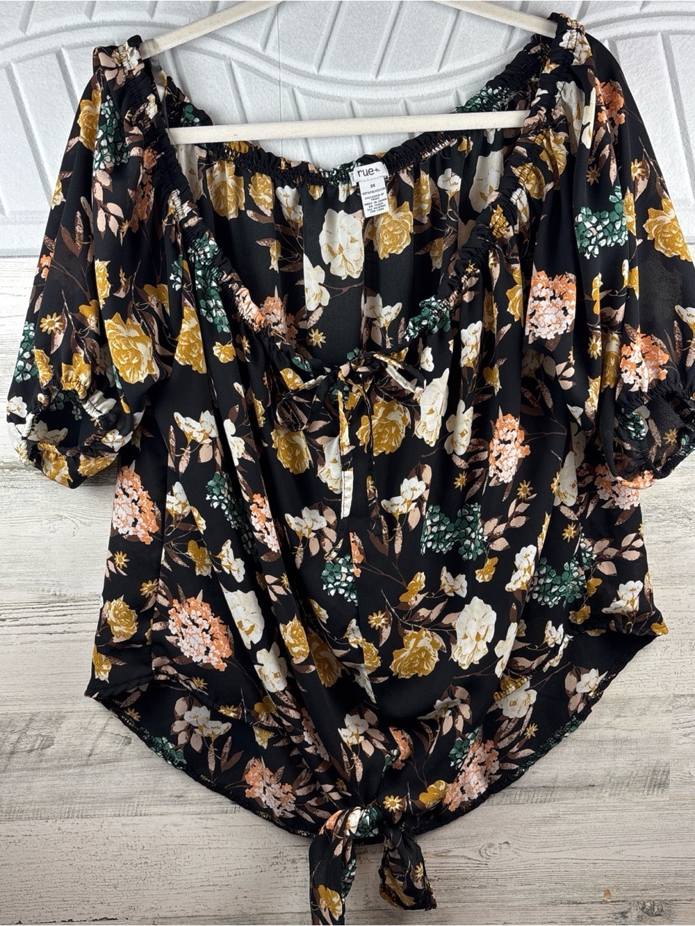 Rue21 Black Floral Tie-Front Puff Sleeve Blouse - Picture 1 of 3